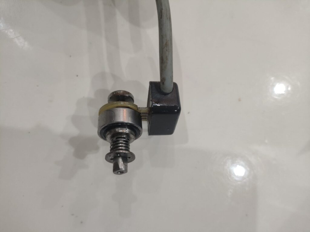 Pleiger actuator flow switch
